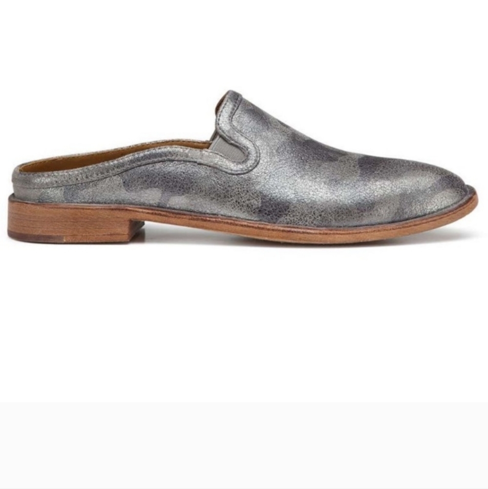 🥳HP🥳 NWOT-TRASK Ashley Mule Slip On Shoes Camo Suede Metallic